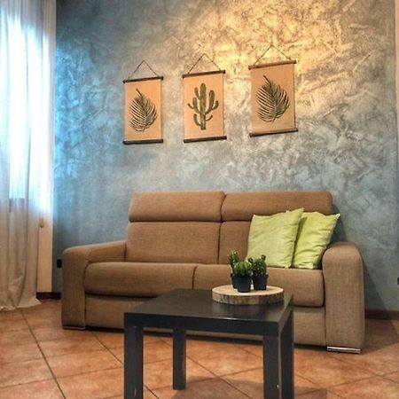 Apartamento Cortile Del Forno Nel Centro Storico Arona Exterior foto