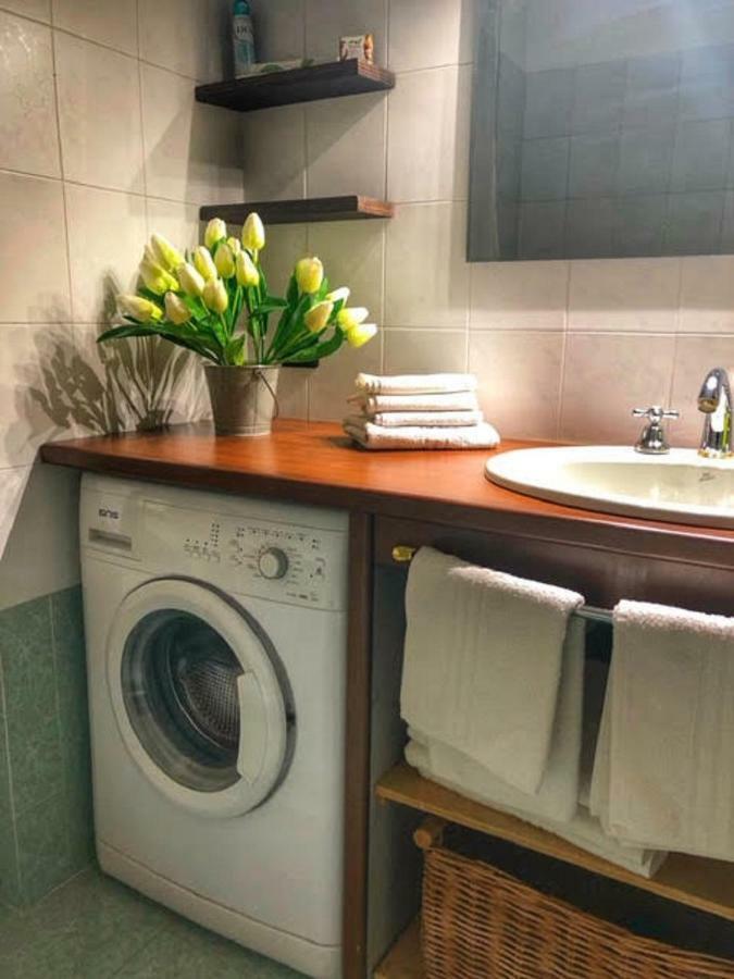 Apartamento Cortile Del Forno Nel Centro Storico Arona Exterior foto