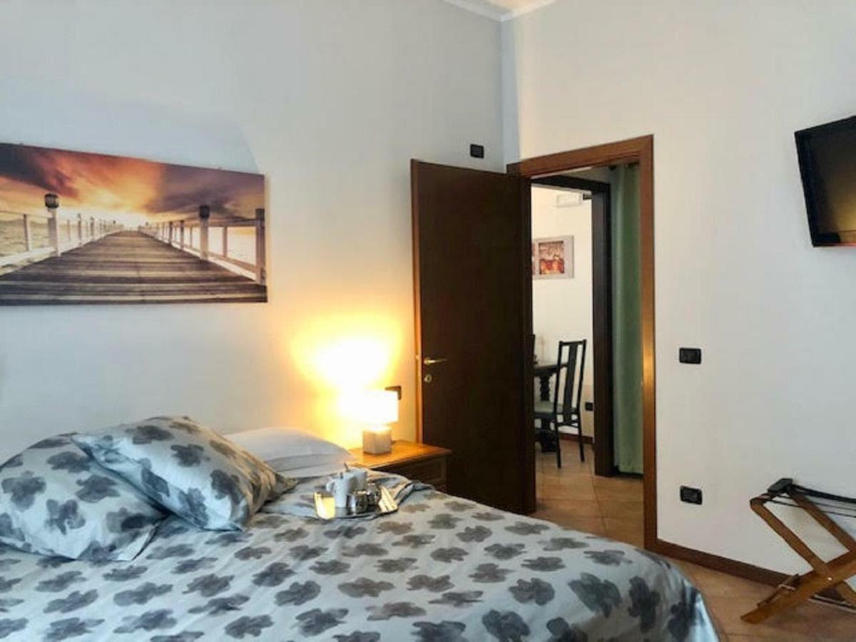 Apartamento Cortile Del Forno Nel Centro Storico Arona Exterior foto